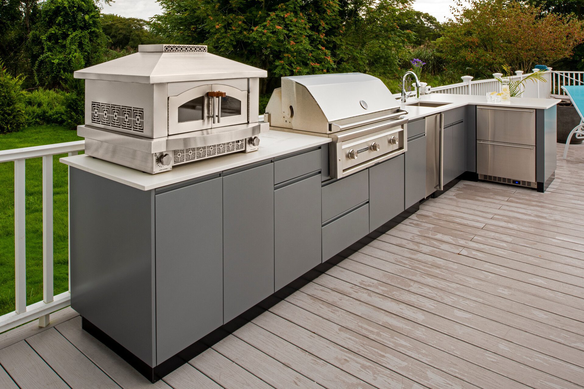 stone outdoor kitchen